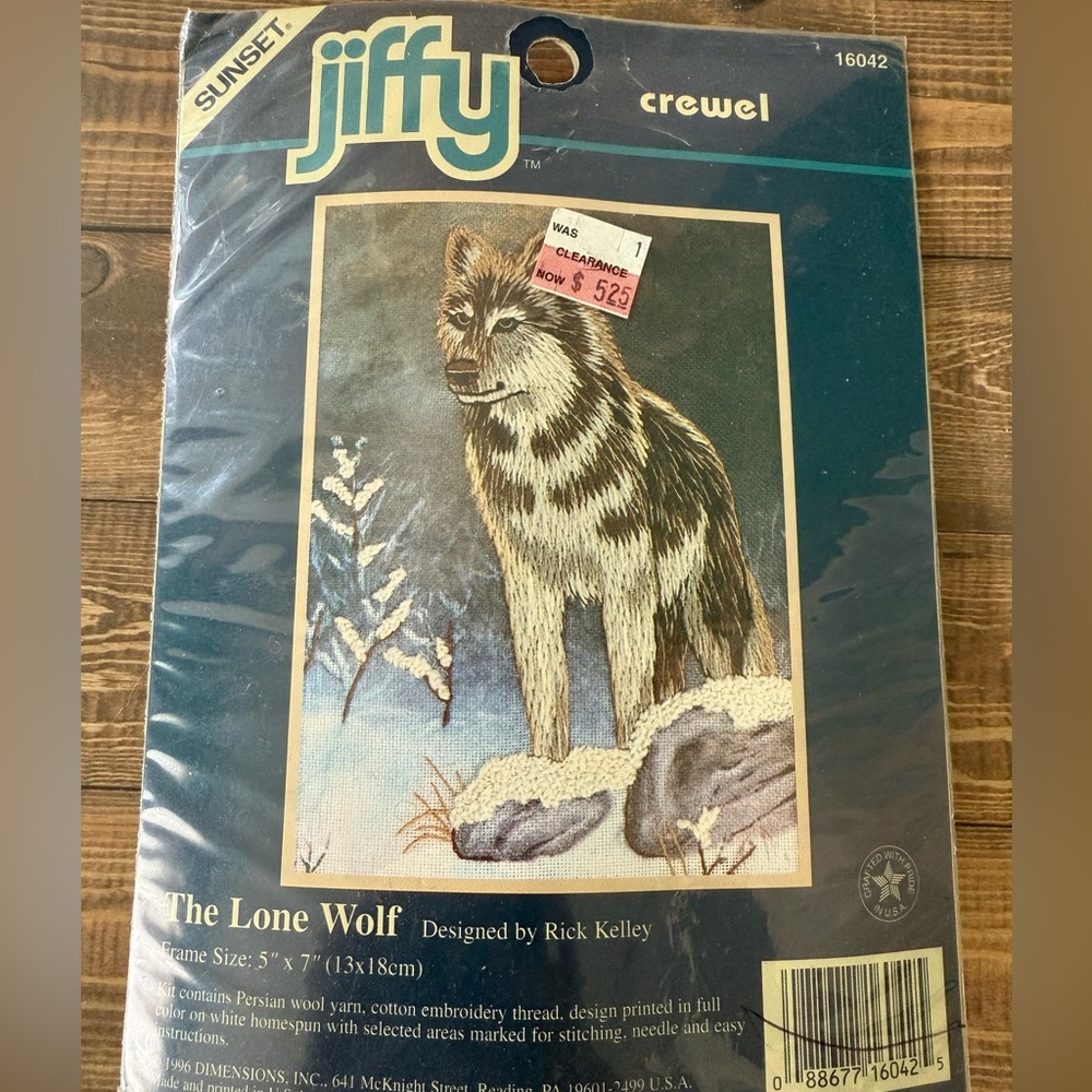 'The Lone Wolf' Crewel Embroidery Kit - Retired